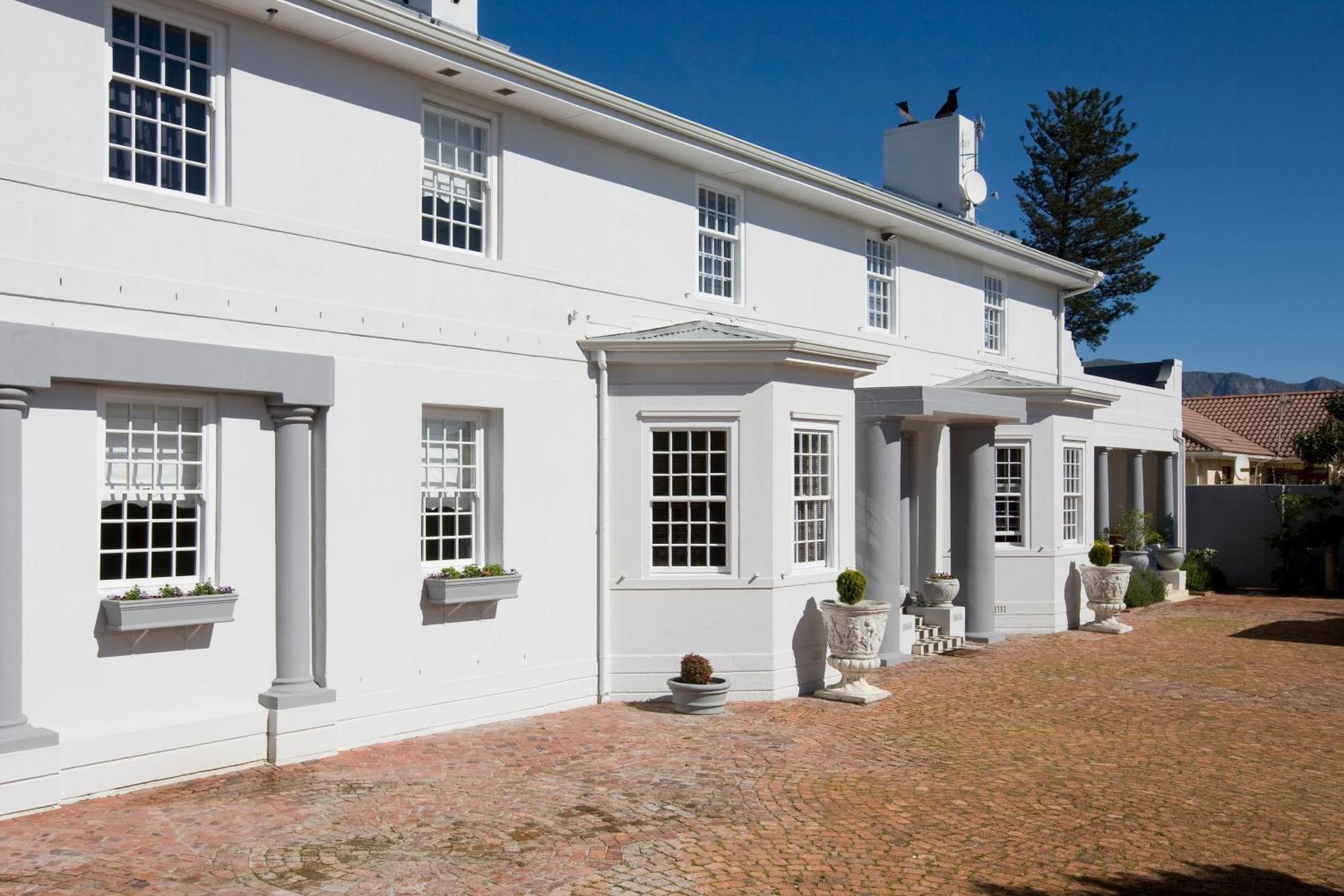 Готель Capeblue Manor House Мізенберґ Екстер'єр фото
